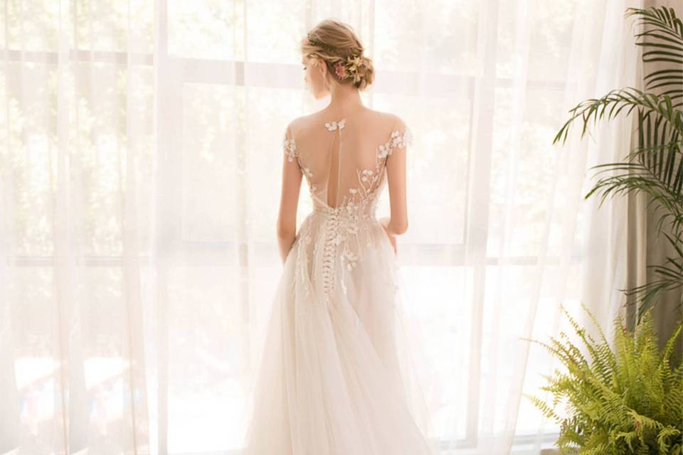CHICELY WEDDING DRESS