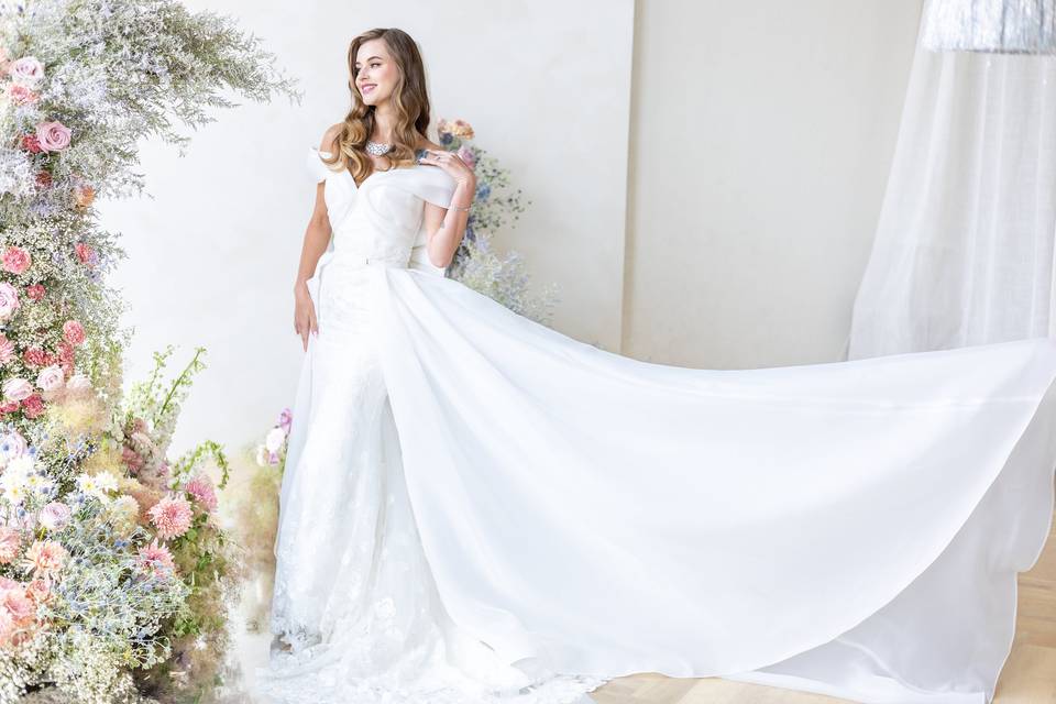 CHICELY BRIDAL 2023 COLLECTION
