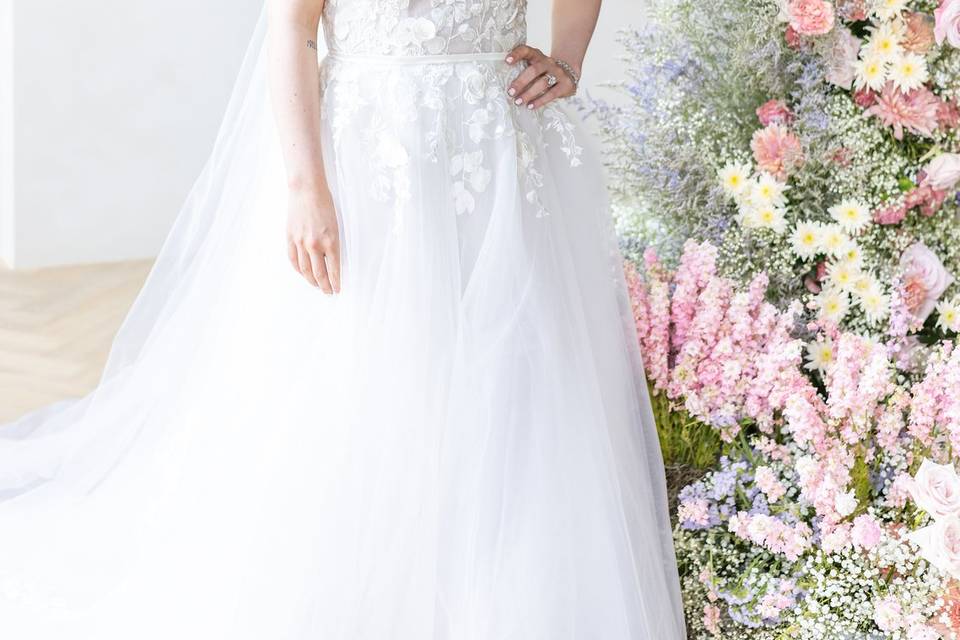 CHICELY BRIDAL 2023 COLLECTION