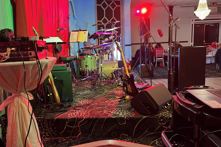Evolution Band & DJ Entertainment