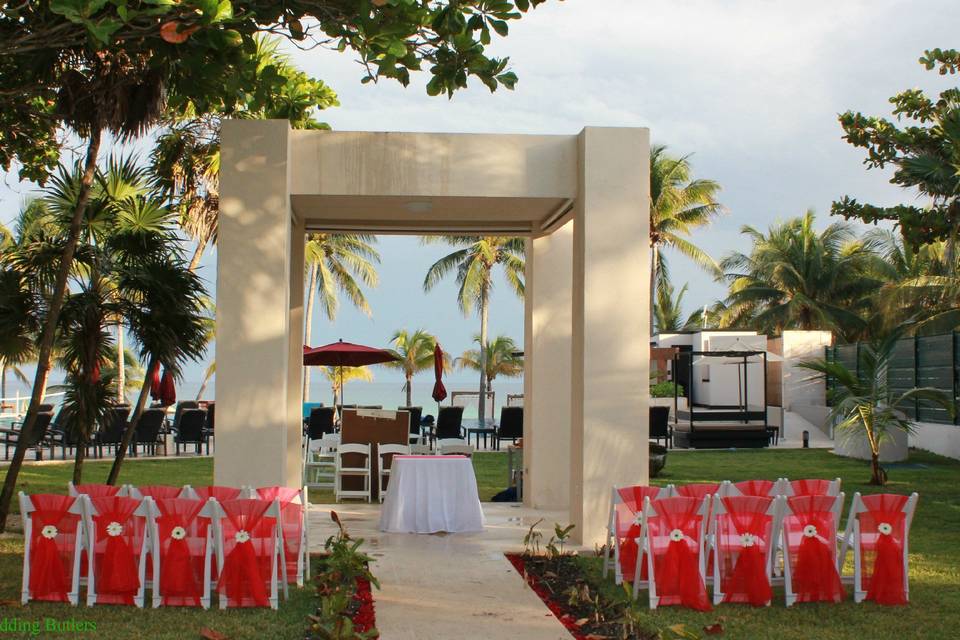 Garden wedding in Mexico.jpg