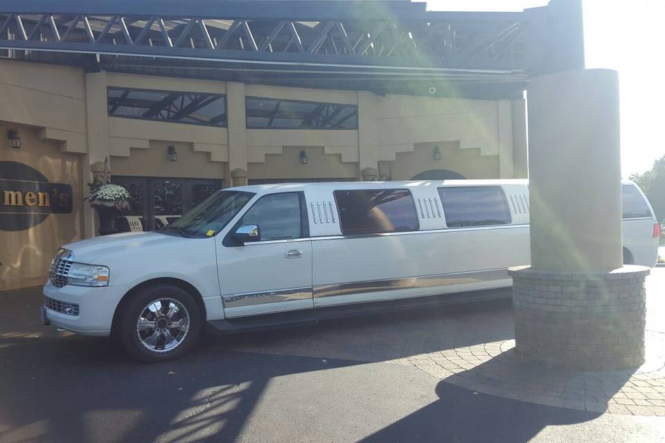 Divine Limo