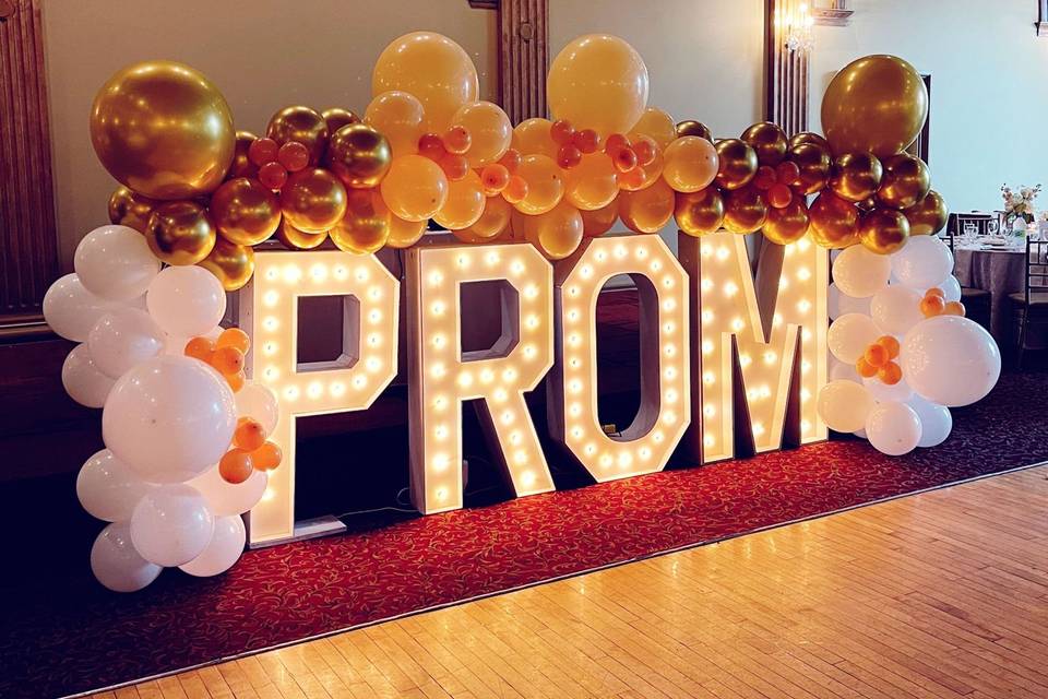 Custom marquee lights letters