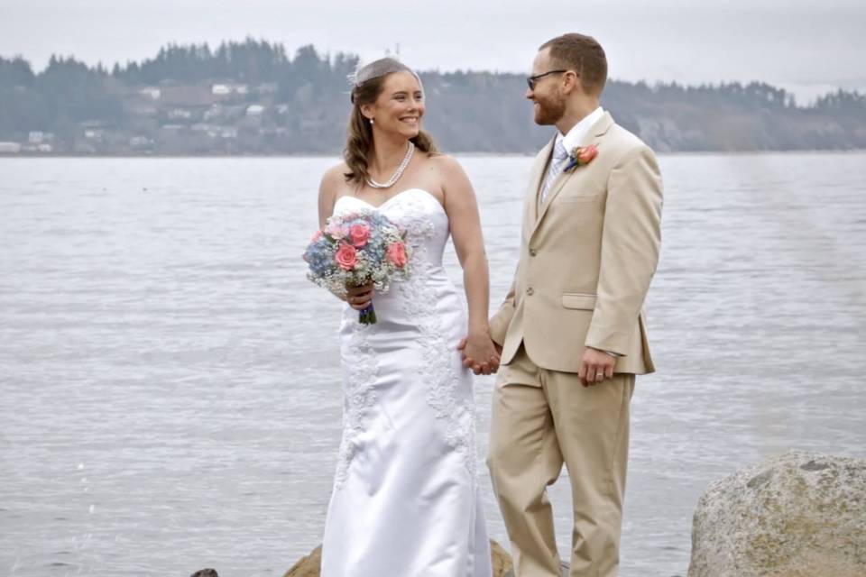 Comox, British Columbia wedding couple