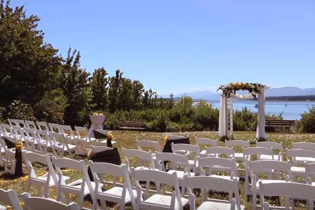Comox, British Columbia wedding ceremony