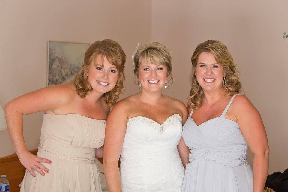 Bride with the bridesmaids