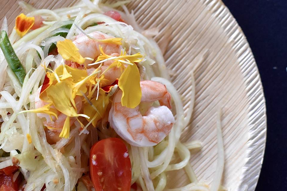 Thai green papaya salad