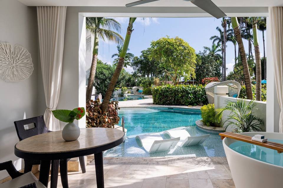 Swim-up Suite