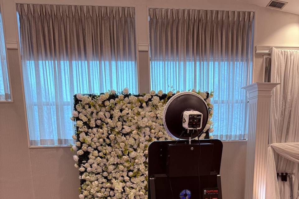 Magic Mirror booth