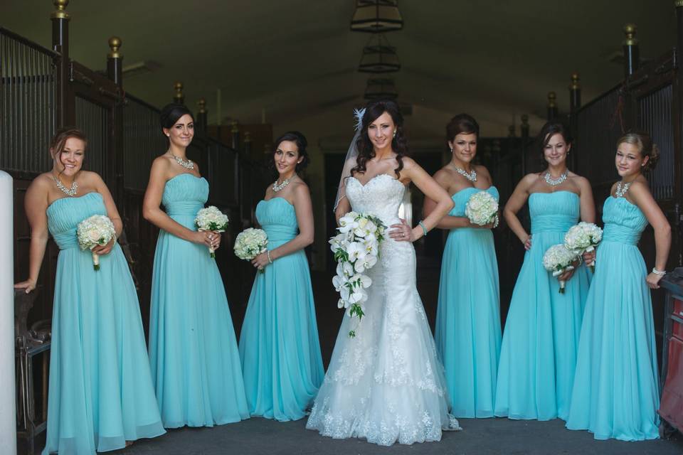 We love large bridal parties!