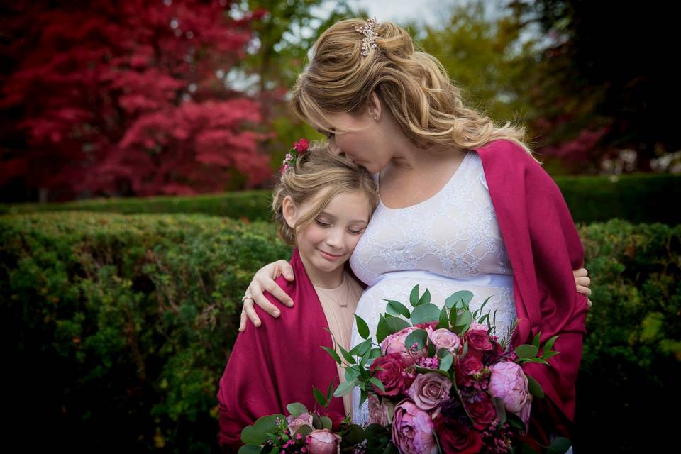 Bride and daughter