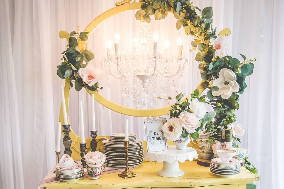 Heirloom and Oak - Vintage Rentals and Florals