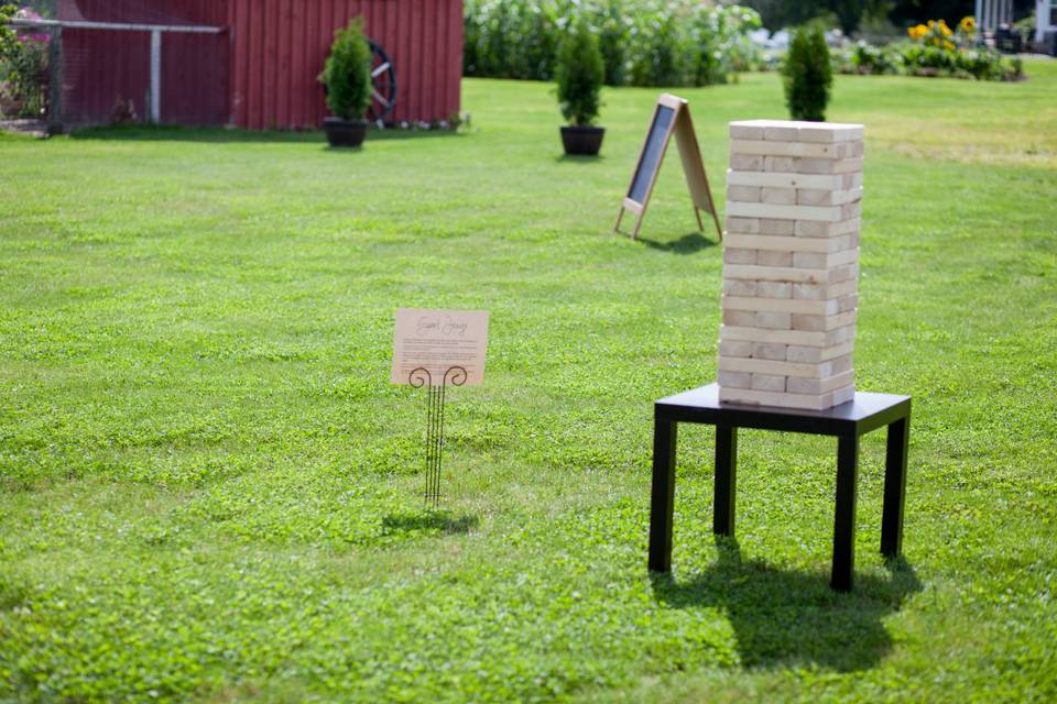 Giant jenga lawn game