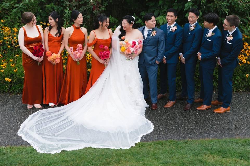 We Que the Wedding Party