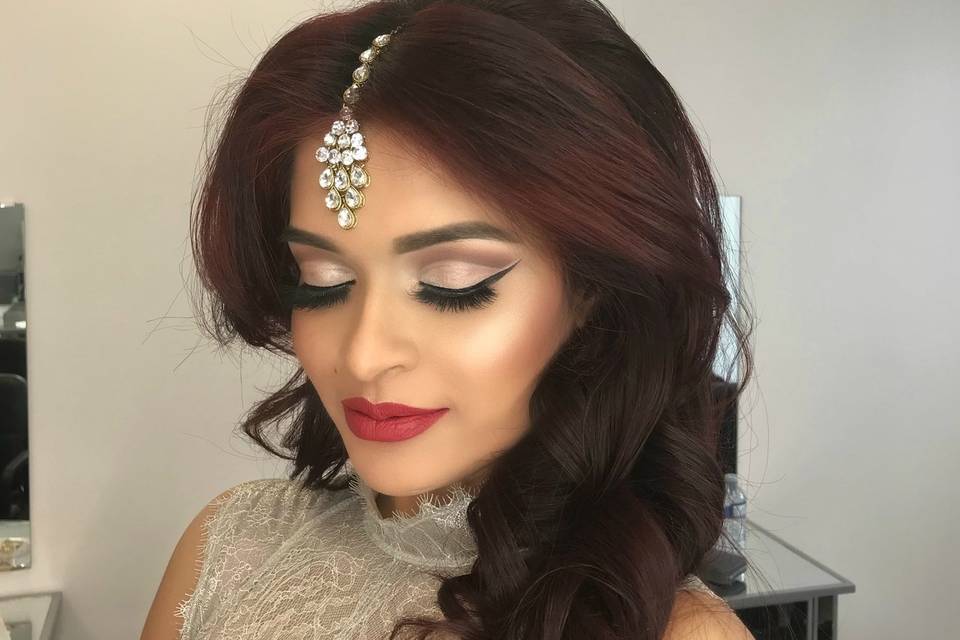 Indian glam makeup