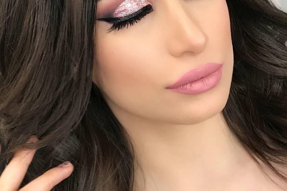 Pink makeup