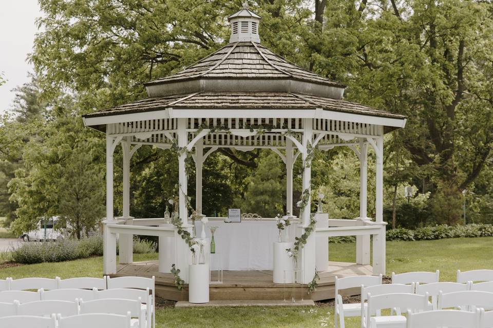 Gazebo wedding