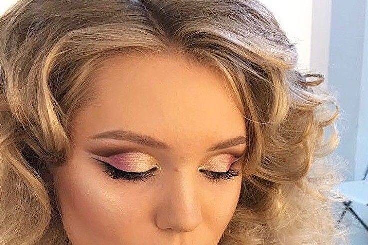 Detailed makeup for bride