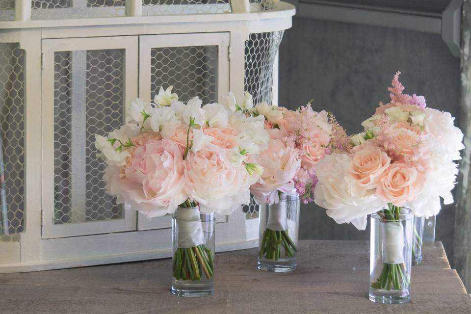 Bride and bridesmaids bouquets