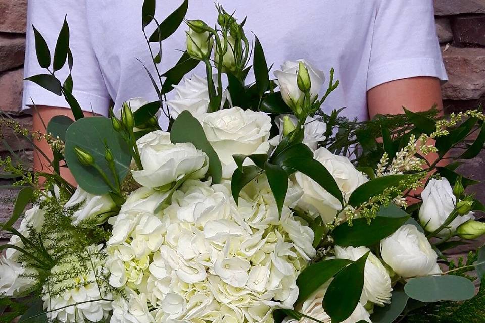 Dreamy White Bouquet