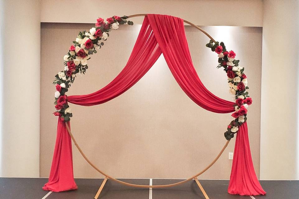 Gold Circle Arch with Red