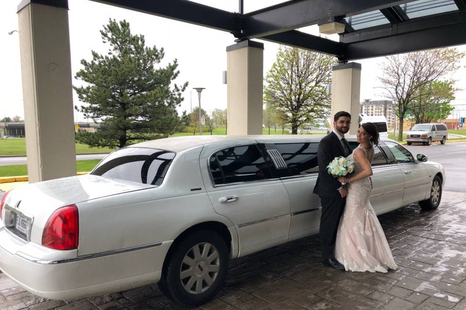 Ambiance Limo wedding 4