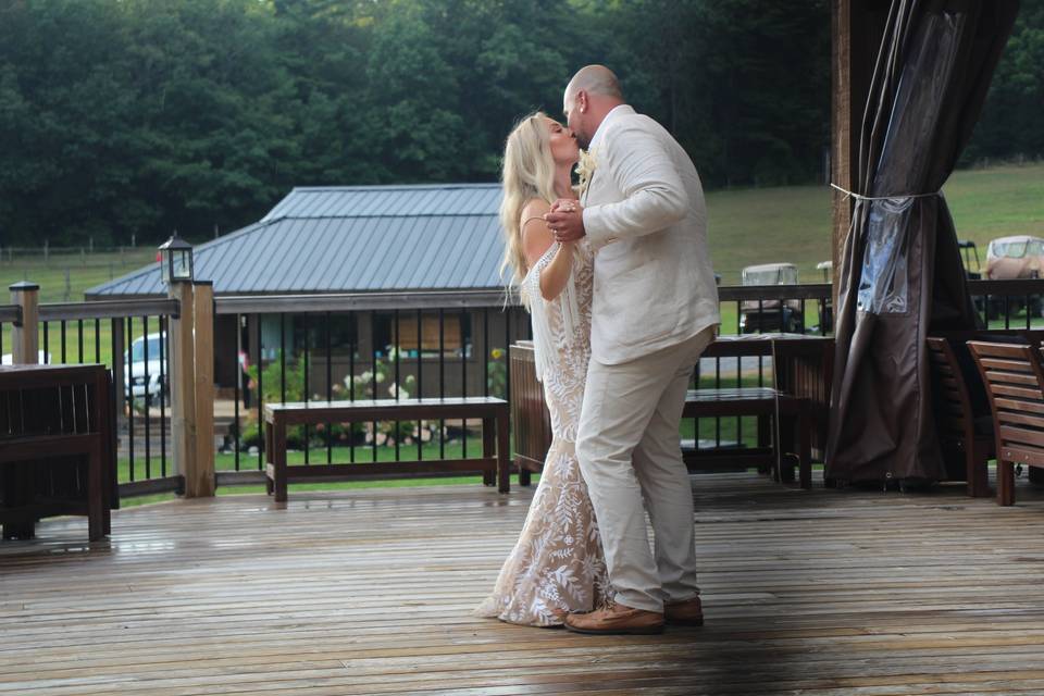 Newlyweds first dance