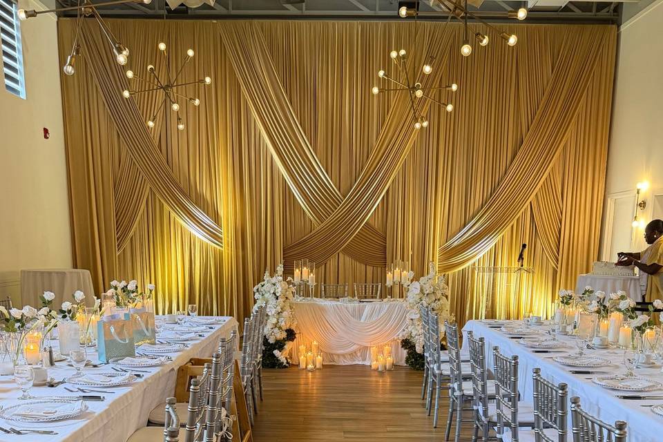 Amadeo Room