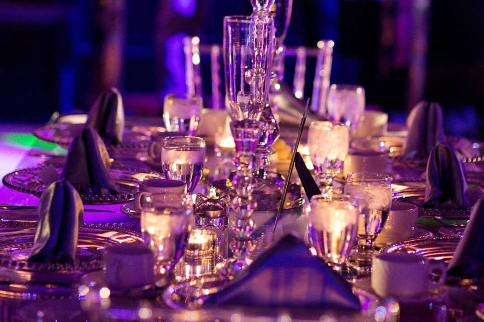 Clearguest tables centerpieces