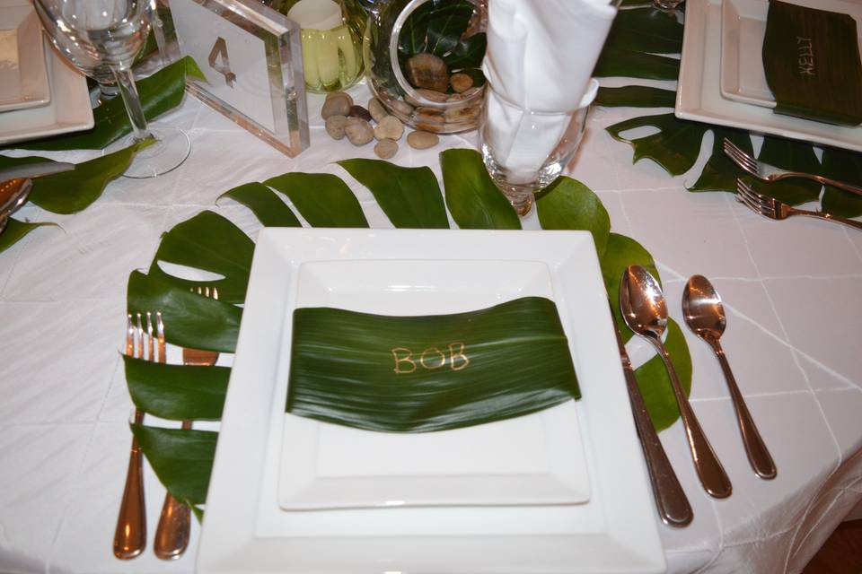 Tropical Green Wedding Theme