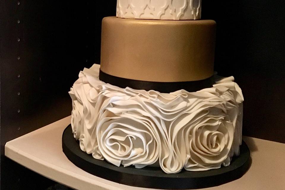 Lux Wedding Cake