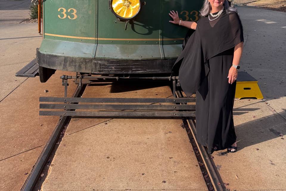 Mary - Streetcar wedding