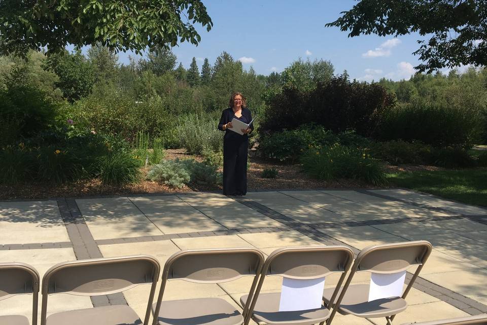 Mary at U of A Botanical