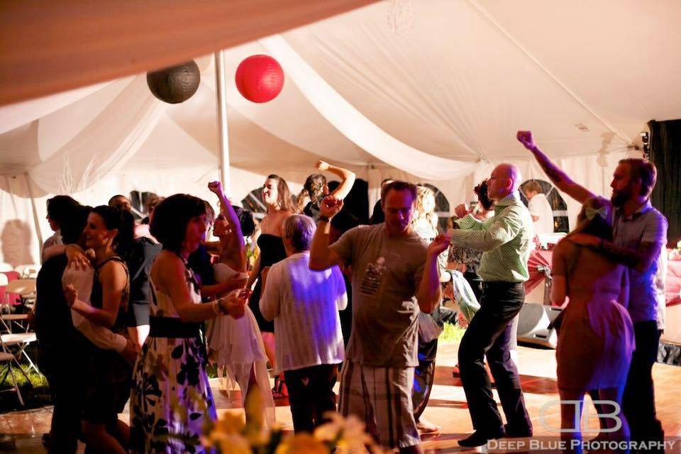 Reception under the tent