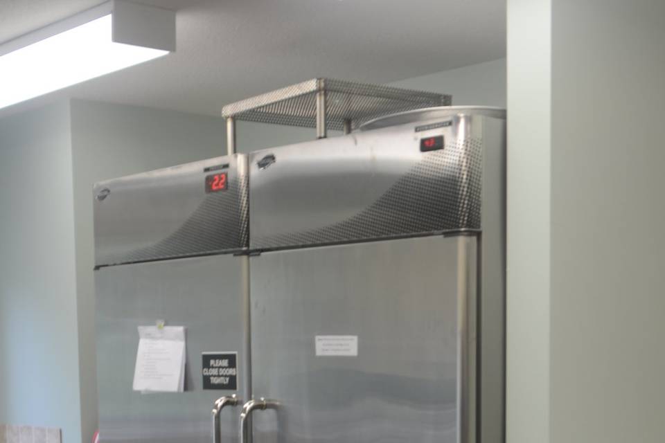 Commercial fridge/freezer