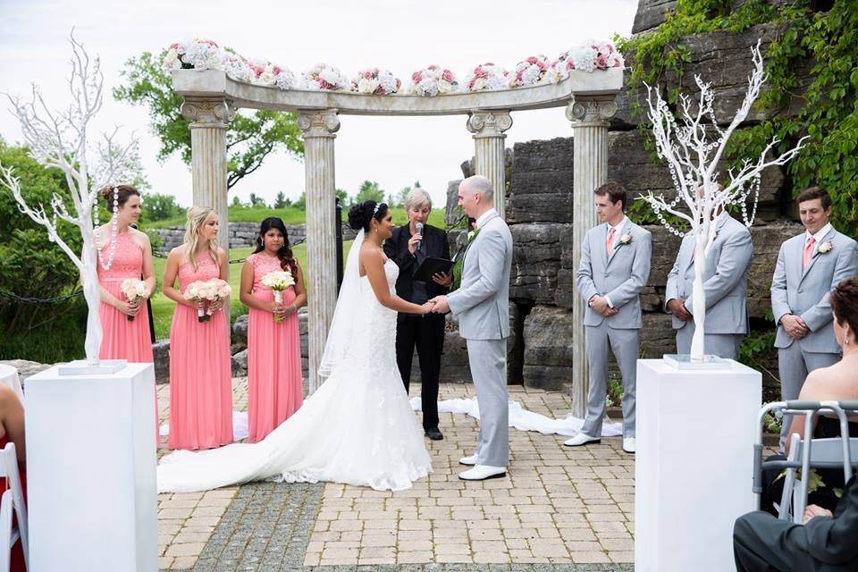 Outdoor weddings