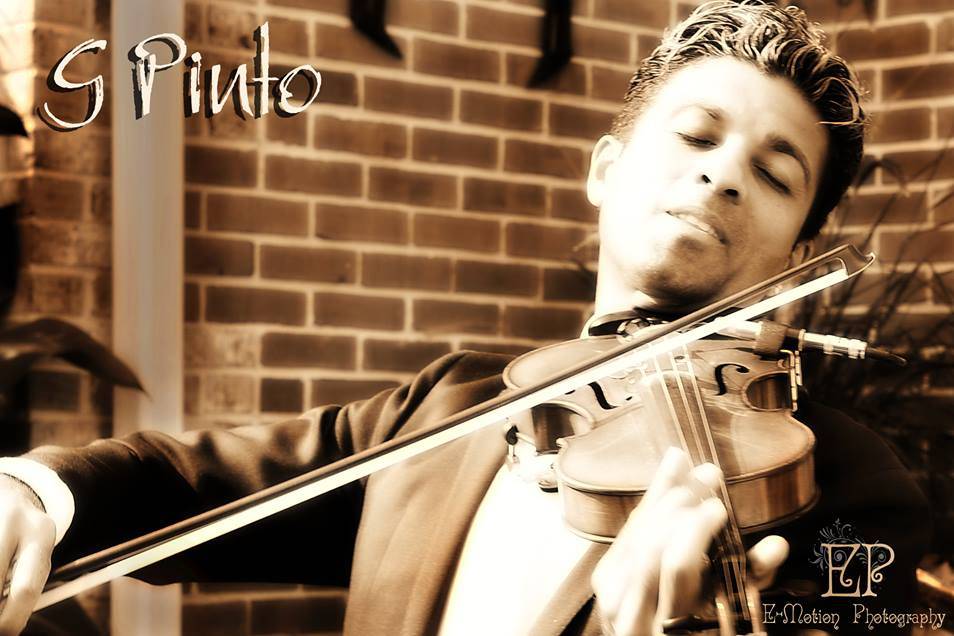 G Pinto - Violinist