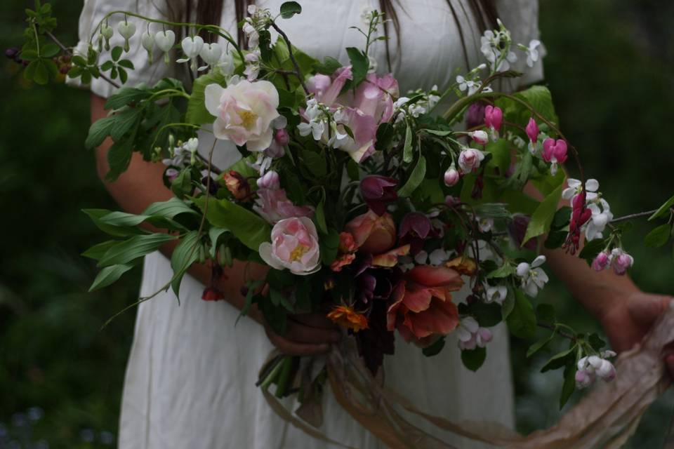 Romantic bouquet - Hedgerow Flower Company