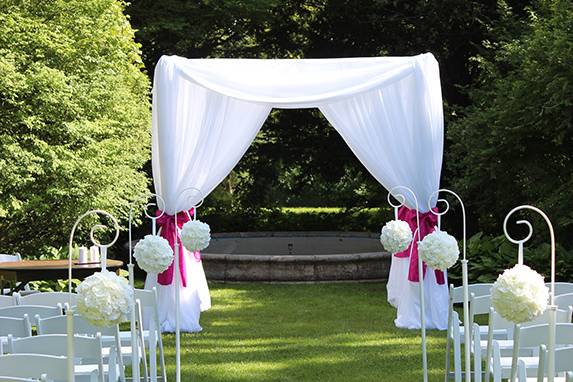 Outdoor ceremony