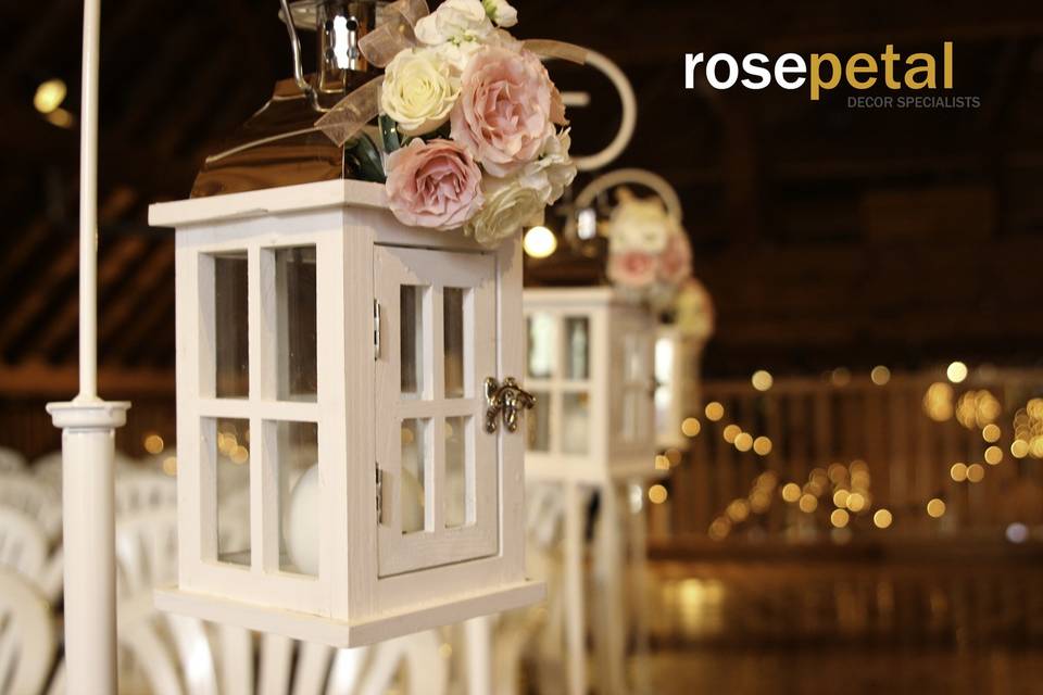 Rosepetal decor