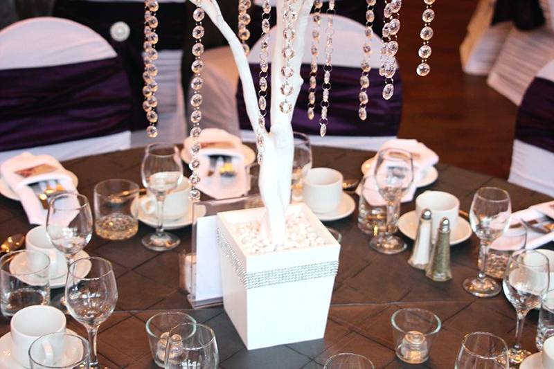 White tree centerpieces