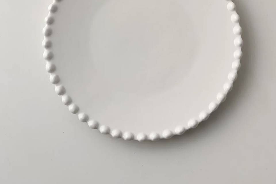 Charger plate