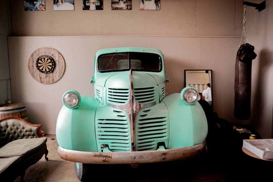 The Grooms Den Vintage Car