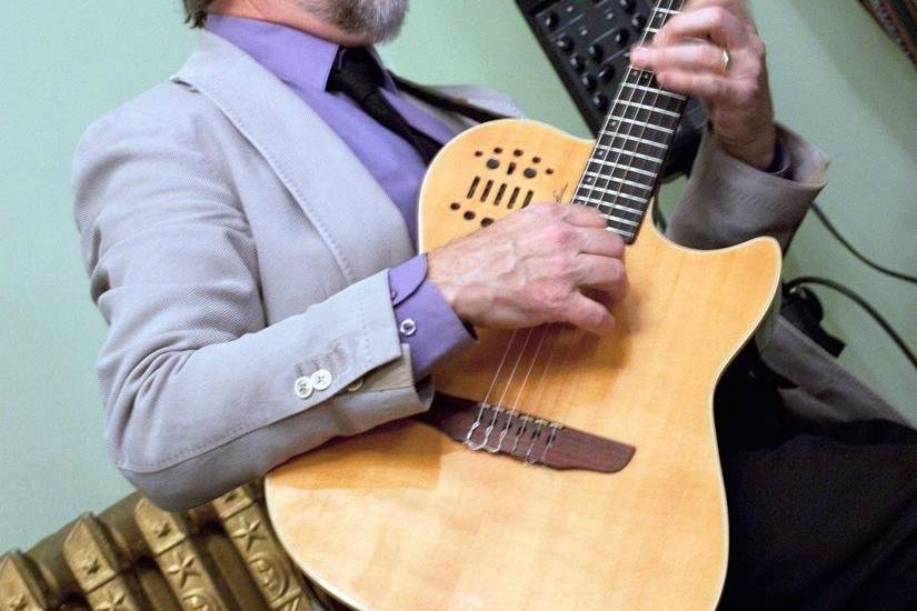 Dunstan Morey - Guitarist