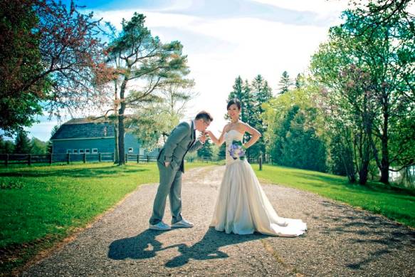 Toronto, Ontario bride and groom