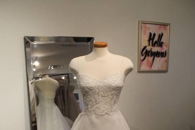 Calgary wedding deals dress consignment