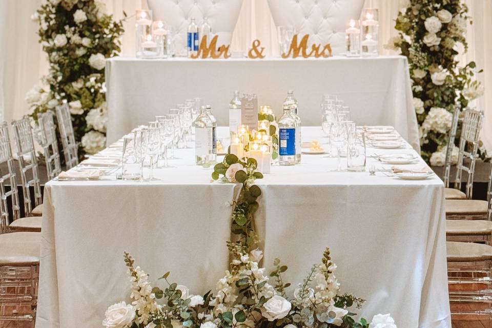 Bridal party table/Head table