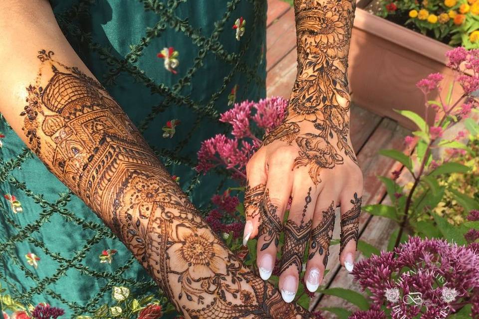 Naghma's bridal henna.