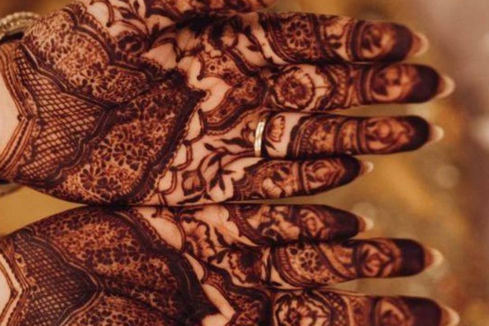 Kimran's bridal henna stain
