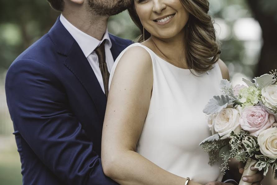 Natural makeup bride